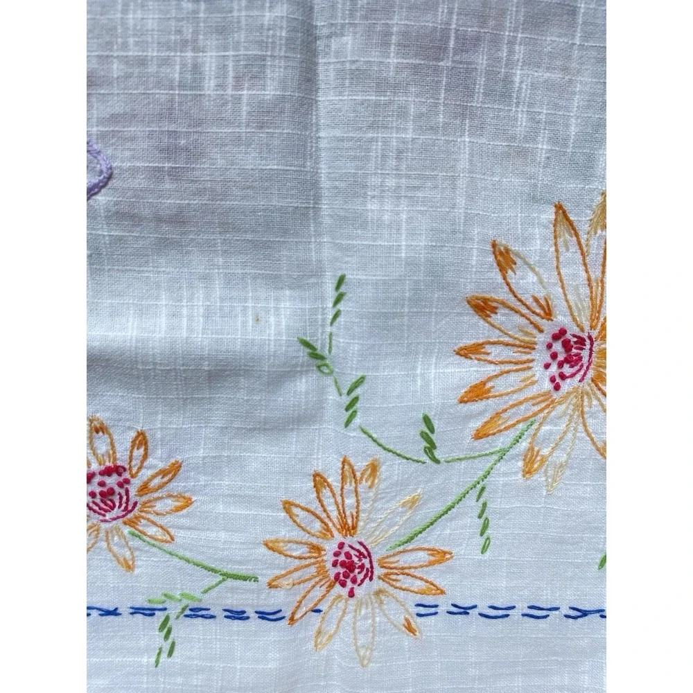 Linen Table Runner Dresser Scarf Embroidery Floral Crochet Purple Edge 36
